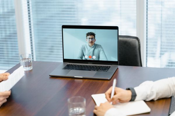 Mon entreprise a-t-elle besoin d'une formation en ligne ?